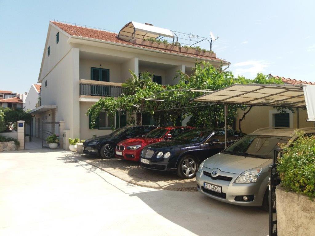 Apartment Tonka Vodice Eksteriør bilde
