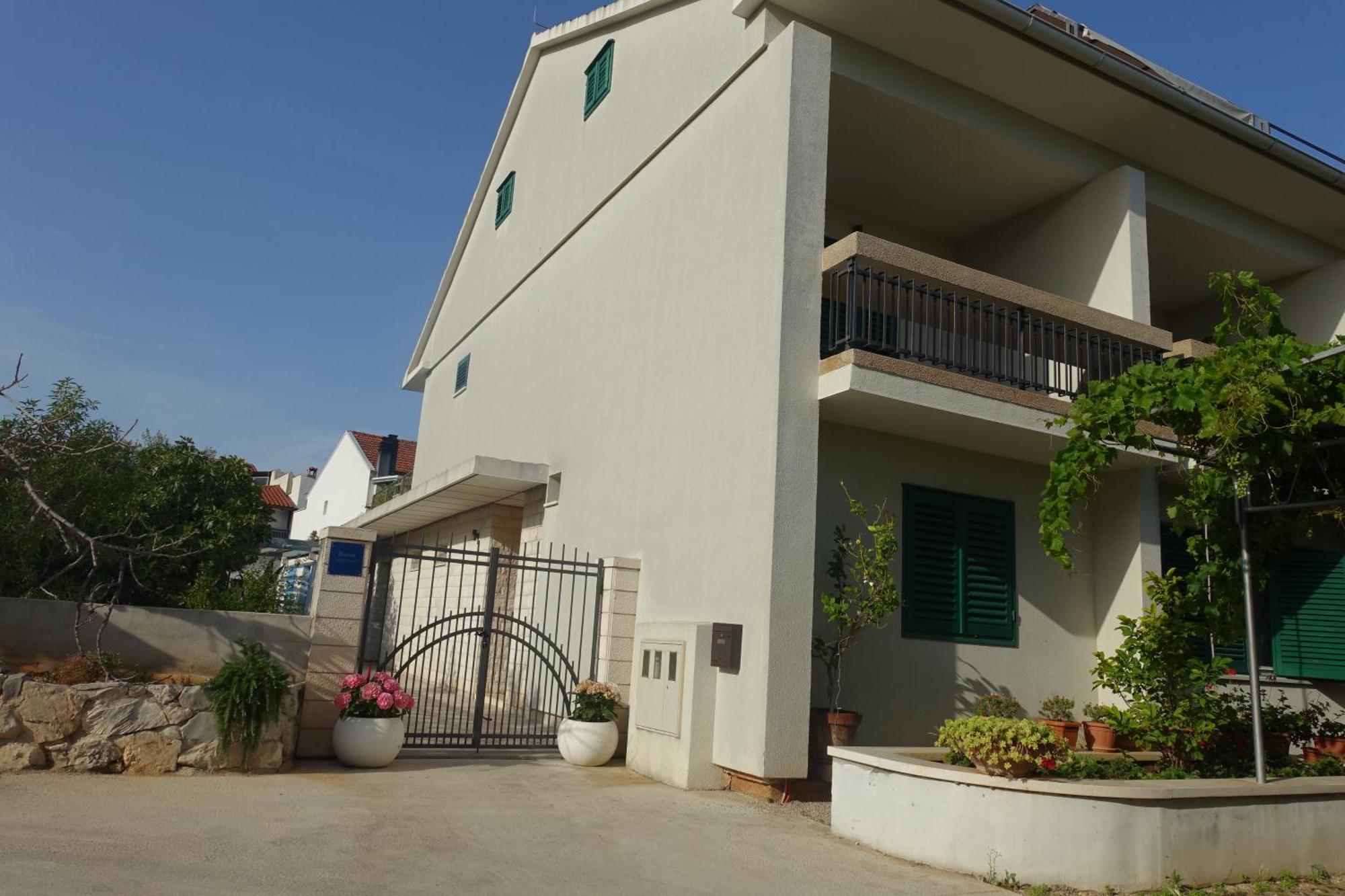 Apartment Tonka Vodice Eksteriør bilde